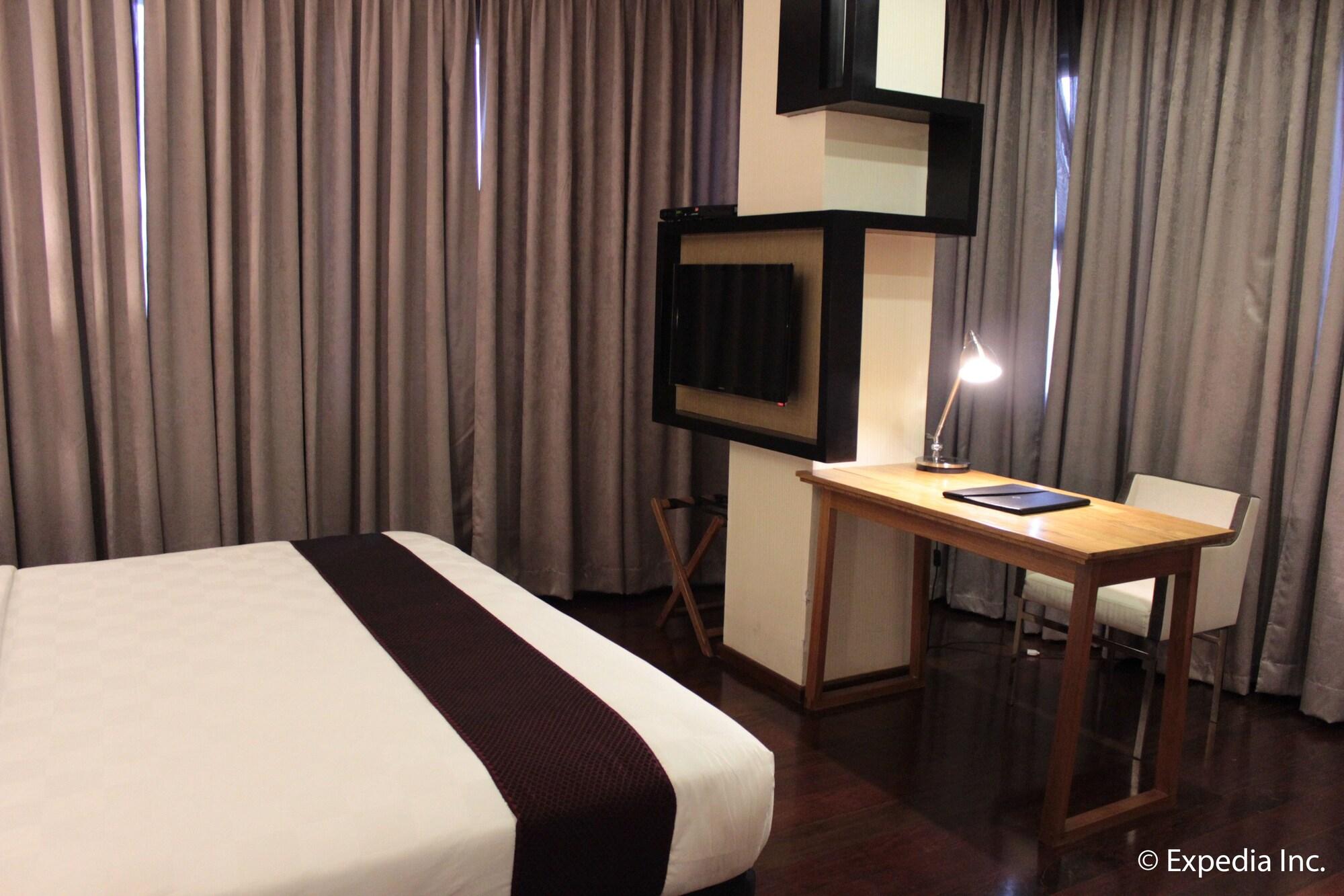 One Vittoria Hotel Vigan Exterior photo